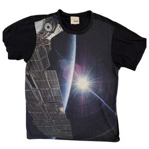 Elwood Shirt Mens Large Space Station Solar Panel NASA Graphic Tee Astronomy